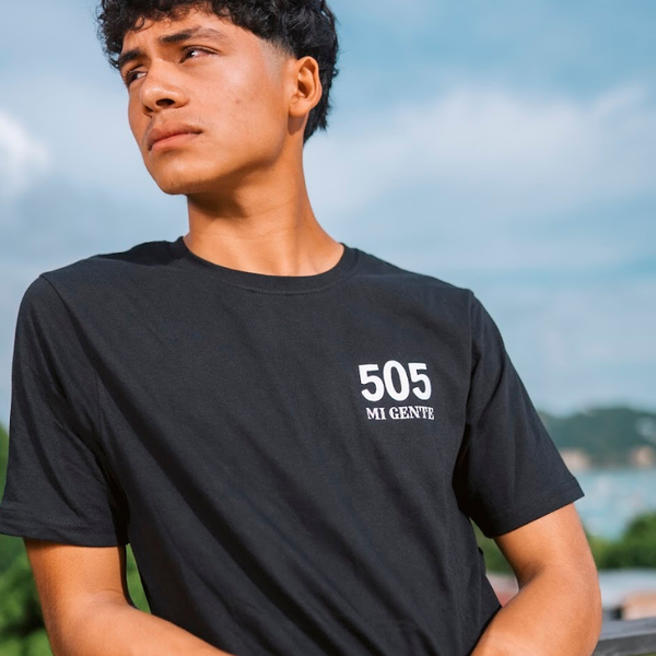 505 Mi Gente First Release Classic Tee Solid Black